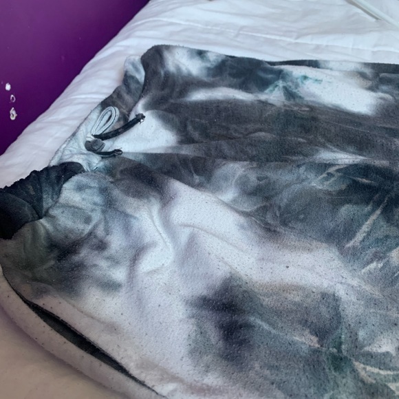 Cute clothing set from shein🖤 - Picture 3 of 6